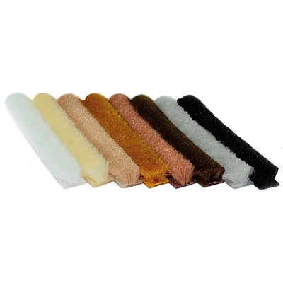 Уплотнитель щеточный самоклеящийся шампань/бронза 7x5 мм AKS (1бух.=400пог.м.) - фото 1