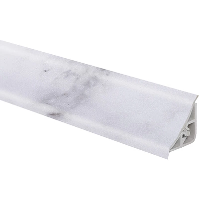 Плинтус ПВХ для столешницы мрамор белый (M 015) AKS (1шт=3м.п.) - фото 1