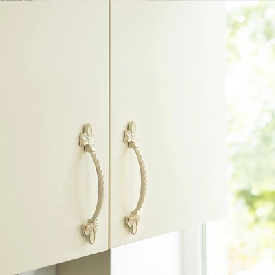 Ручка меб. кнопка мет. MILK серебро белый, AKS - фото 6