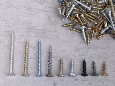 Саморезы и шурупы