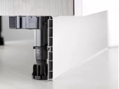 Цоколи и комплектующие